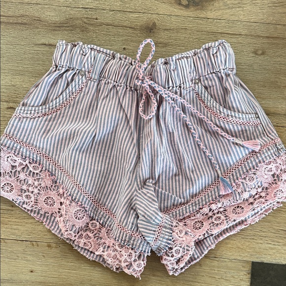 We The Free Pants - NWT FREE PEOPLE Striped Pink Lace Trim Women's Shorts